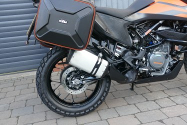 F7002792051