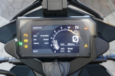 f7002792060-1740689514