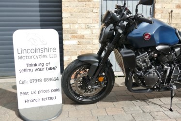 xr1009044-1757576937