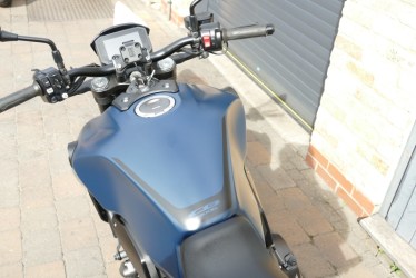 xr1009047-1757576938