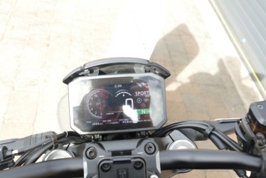 xr1009048-1757576938
