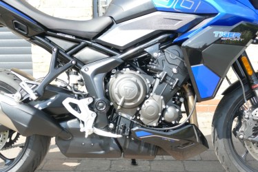 xr1206004-1749759406
