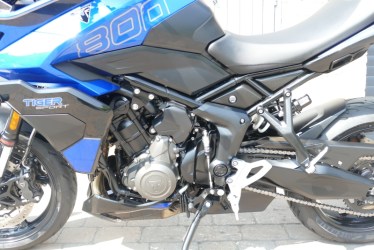 xr1206009-1749759407