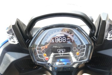 xr1206012-1749759407