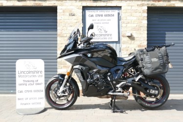 xr1206018-1749758793
